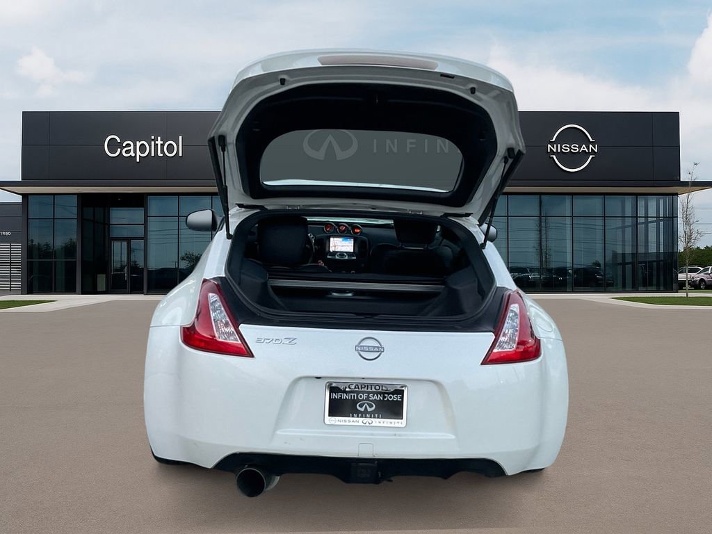 Used 2020 Nissan 370Z Touring Sport image 9