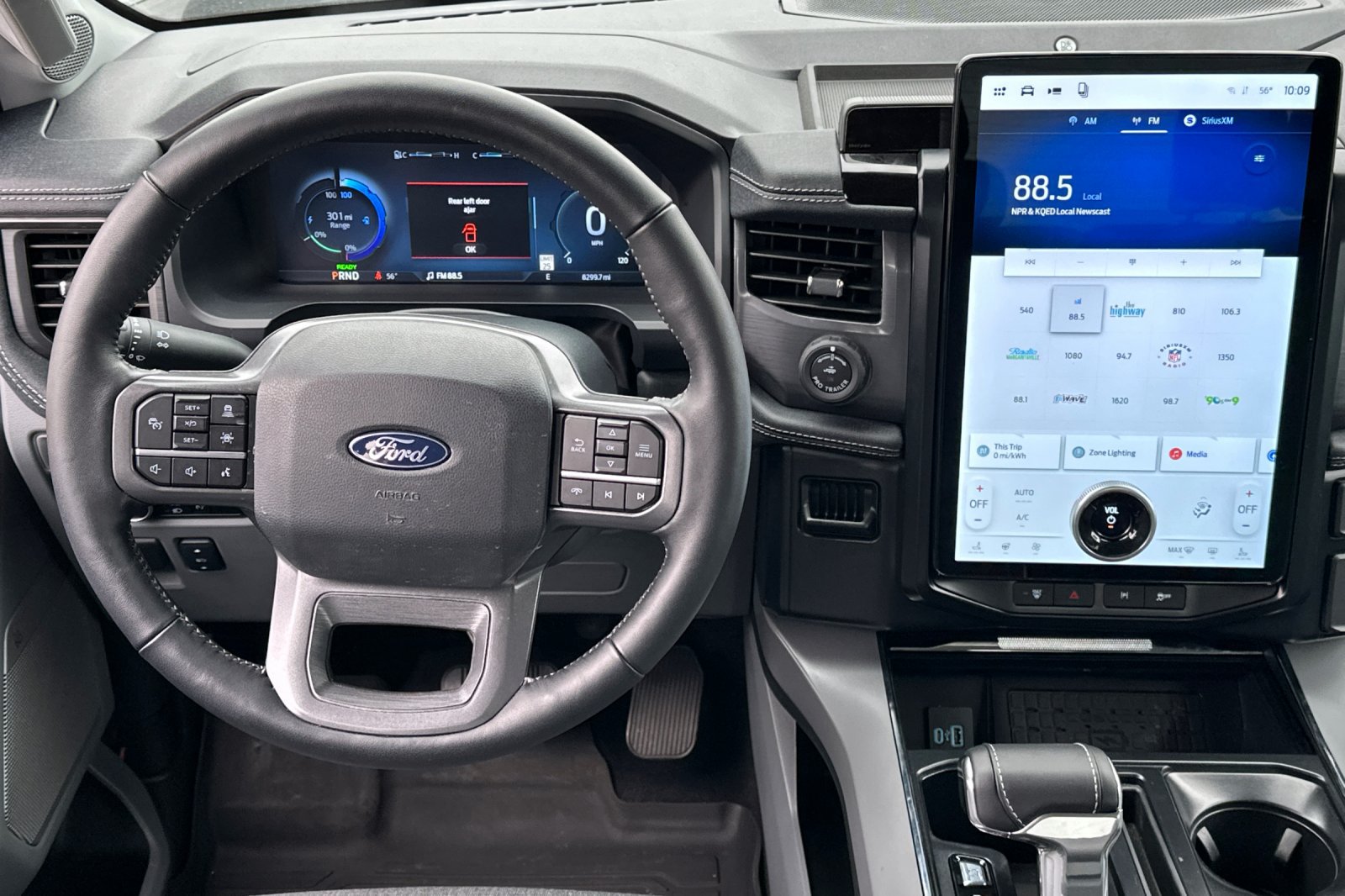 Used 2024 Ford F150 Lightning Flash AWD/4WD image 13