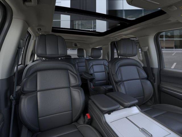 New 2026 Lincoln Navigator Reserve AWD/4WD image 10