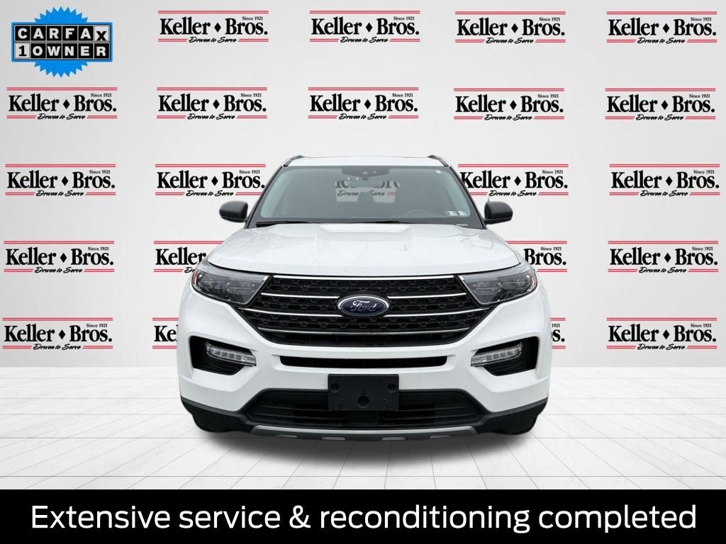Used 2022 Ford Explorer XLT w/ Equipment Group 202A image 2