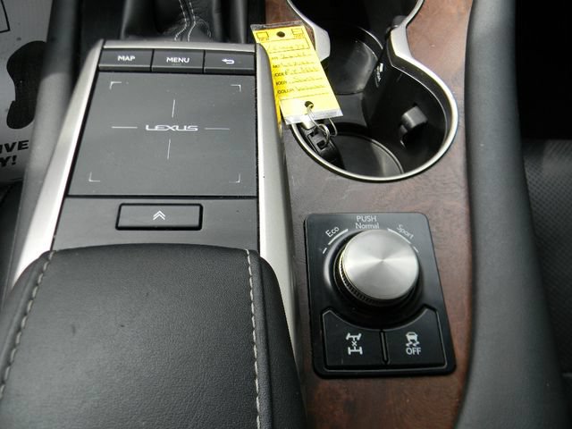 Used 2022 Lexus RX 350L Premium w/ Premium Package AWD/4WD image 17
