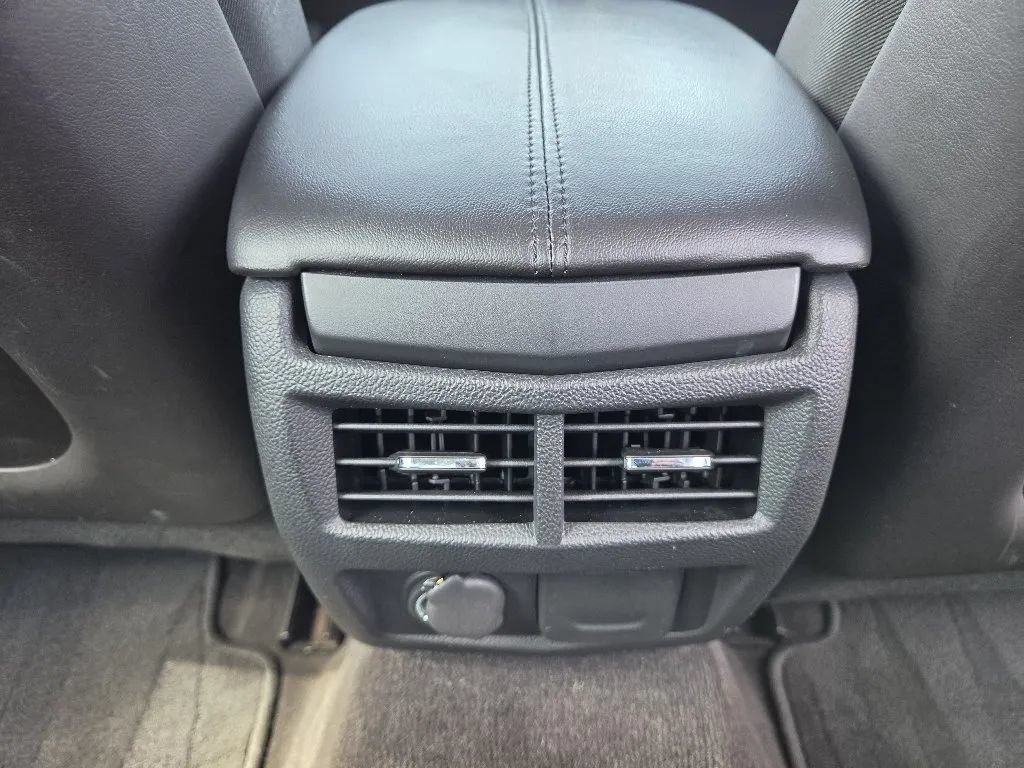 Used 2015 Cadillac ATS Luxury w/ Sun And Sound Package RWD image 25