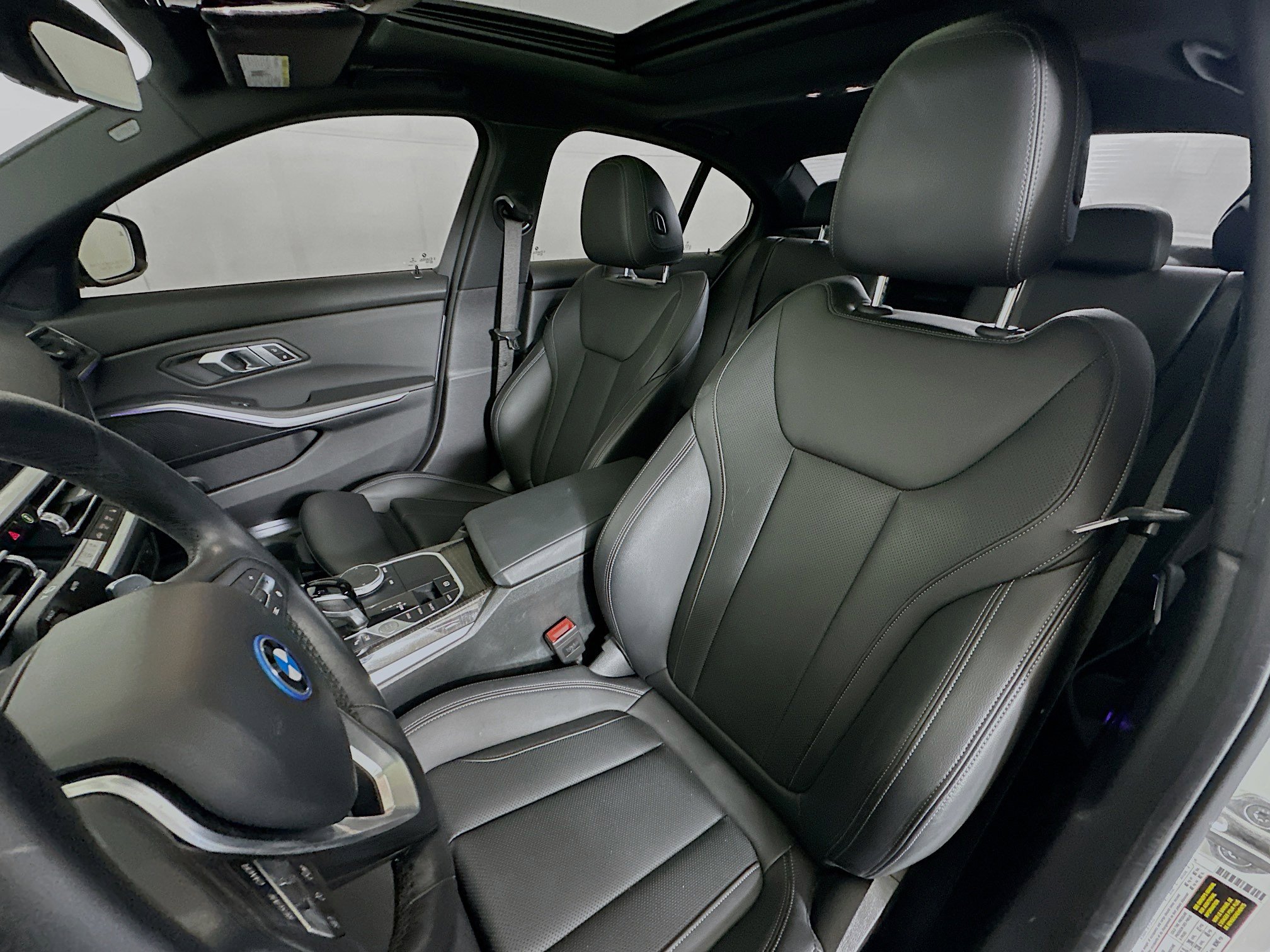 Used 2022 BMW 330e w/ Premium Package RWD image 13