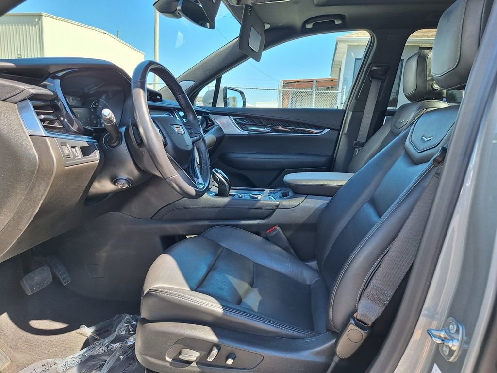 Used 2024 Cadillac XT6 Premium Luxury image 13