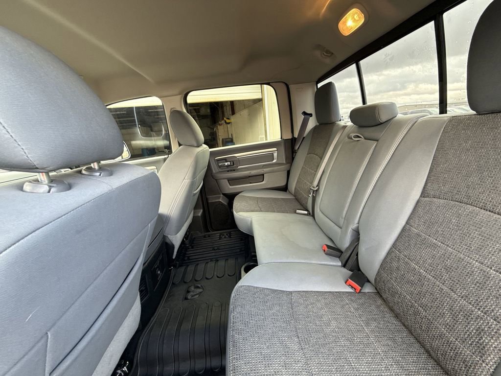 Used 2018 RAM 2500 Big Horn w/ Harvest Edition image 32