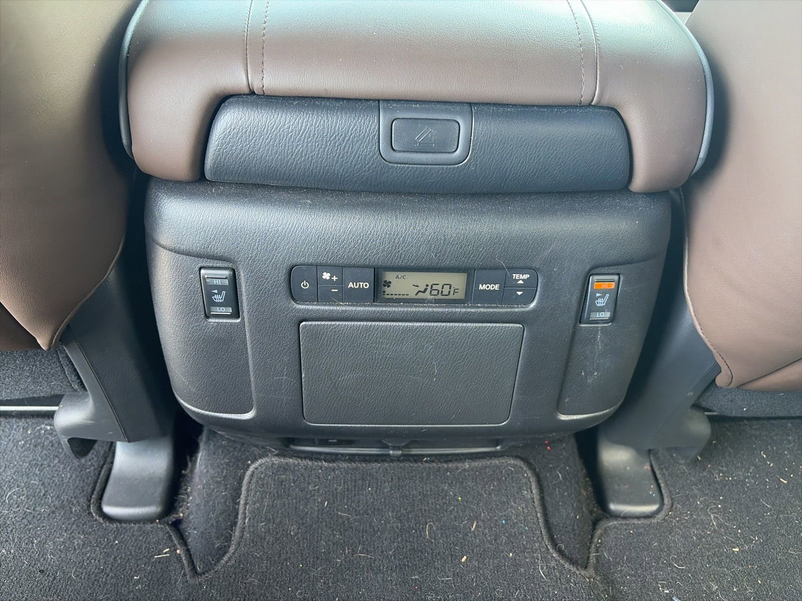 Used 2023 Nissan Armada Platinum w/ Captain's Chairs Package image 11