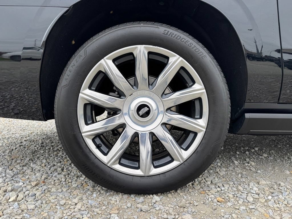 Certified 2024 Cadillac Escalade ESV Premium Luxury Platinum AWD/4WD image 16