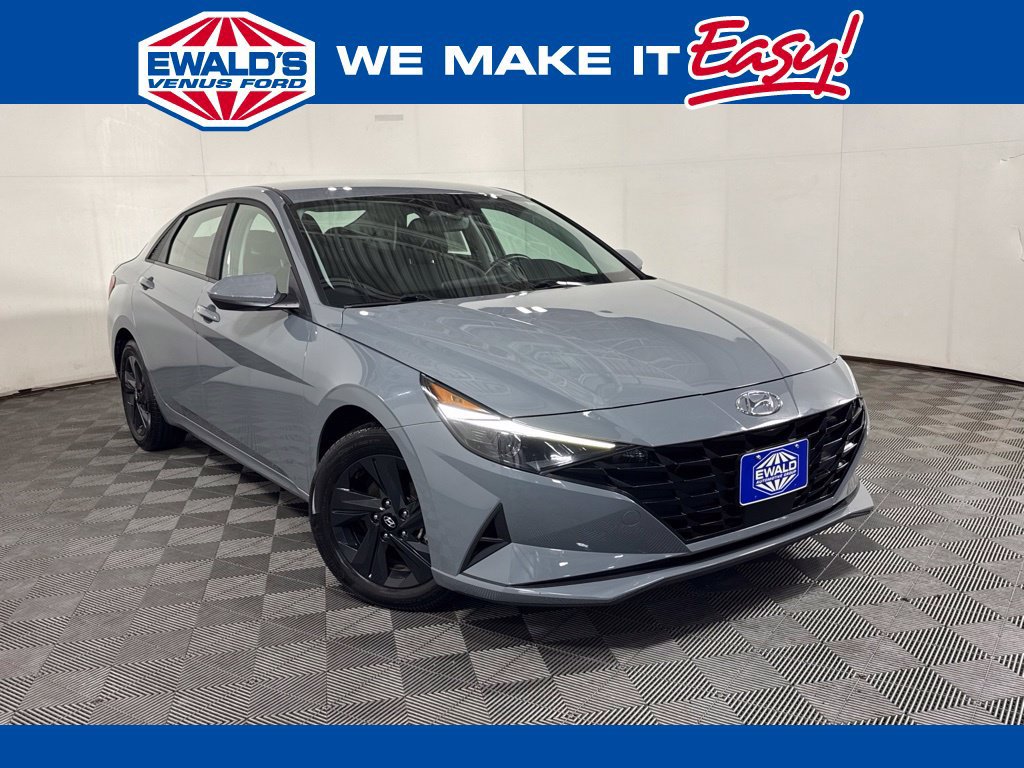 Used 2022 Hyundai Elantra SEL w/ Convenience Package