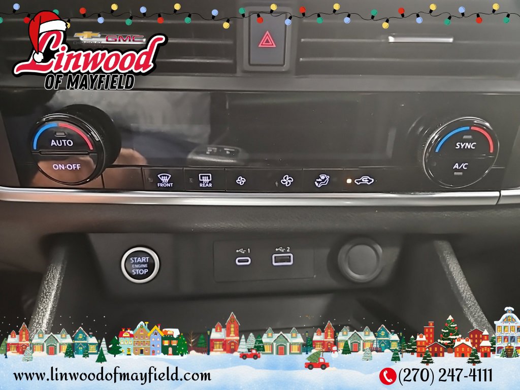 Used 2023 Nissan Rogue SV image 23