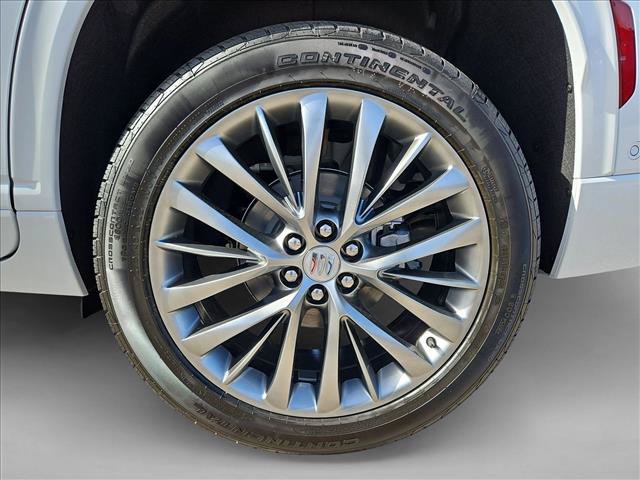 New 2026 Buick Enclave Avenir w/ Super Cruise Package FWD image 10