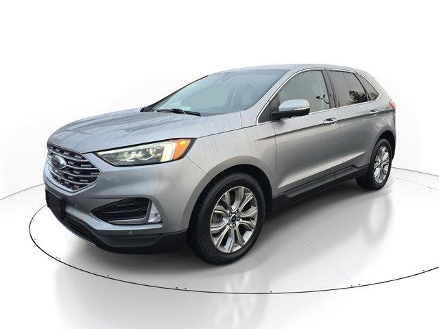 Used 2022 Ford Edge Titanium w/ Equipment Group 301A AWD/4WD image 2