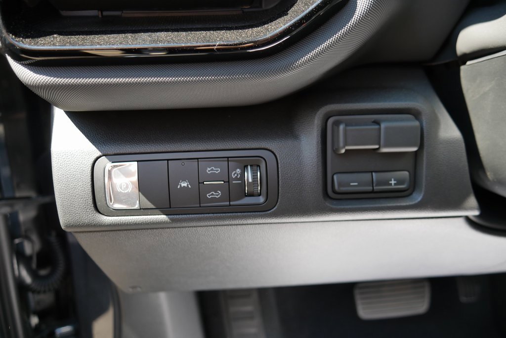 New 2026 Chevrolet Silverado EV Trail Boss w/ Premium Package image 11