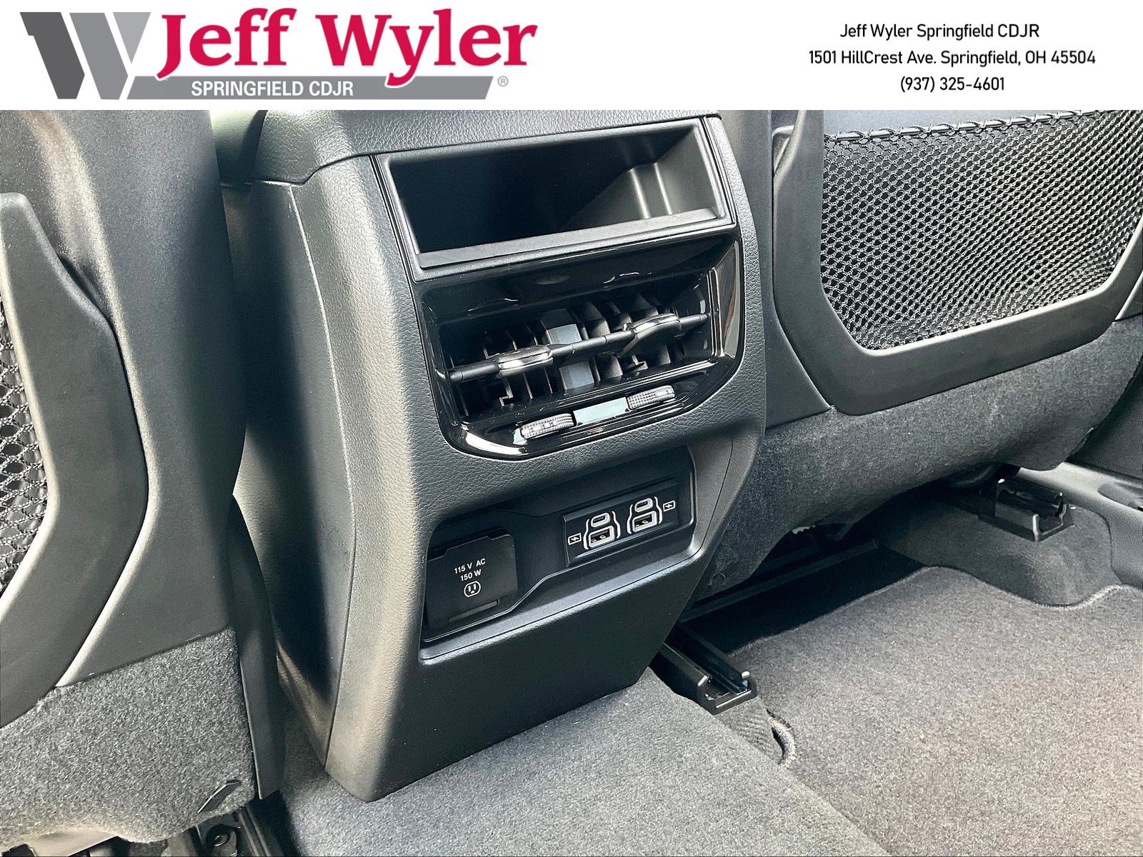 New 2025 Jeep Grand Cherokee 4WD image 28