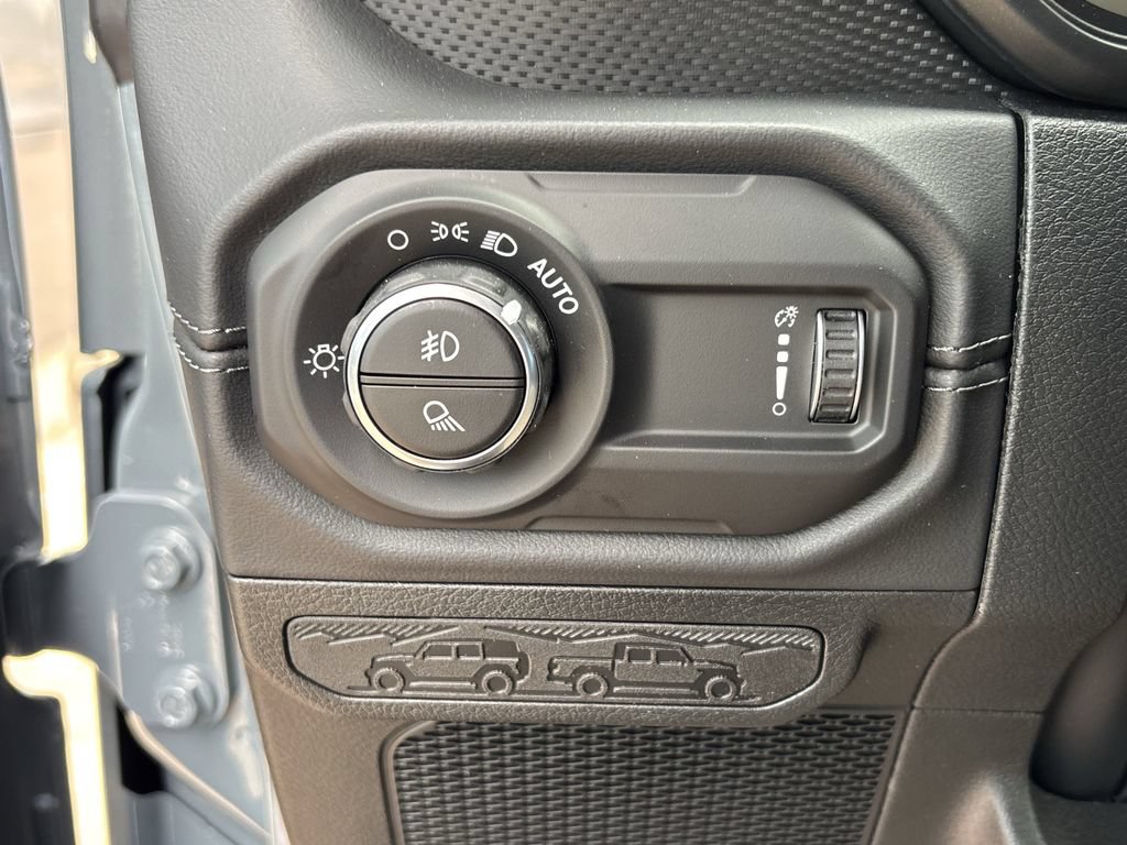New 2026 Jeep Gladiator Rubicon AWD/4WD image 19