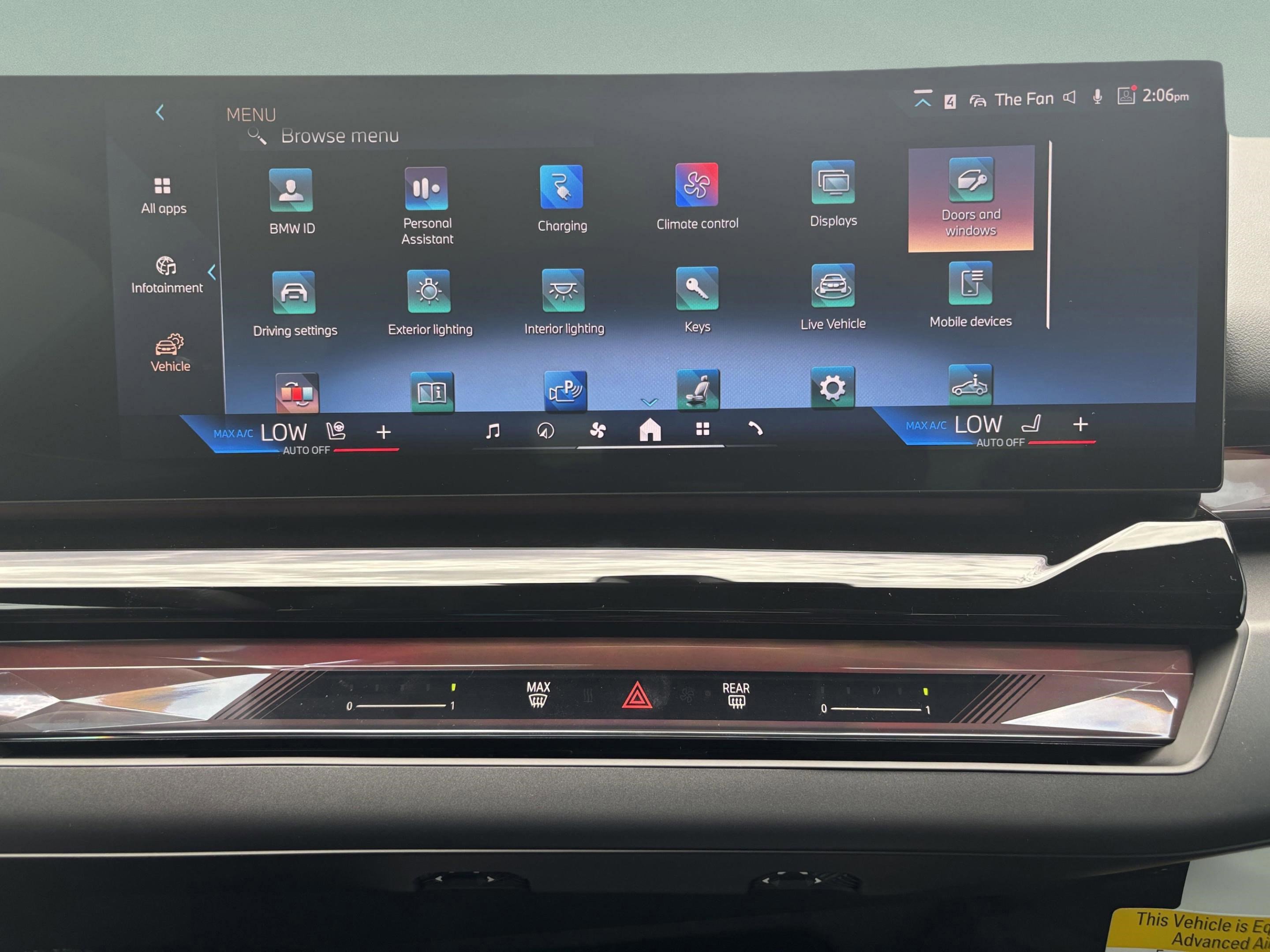 Used 2025 BMW i5 eDrive40i w/ Premium Package image 15