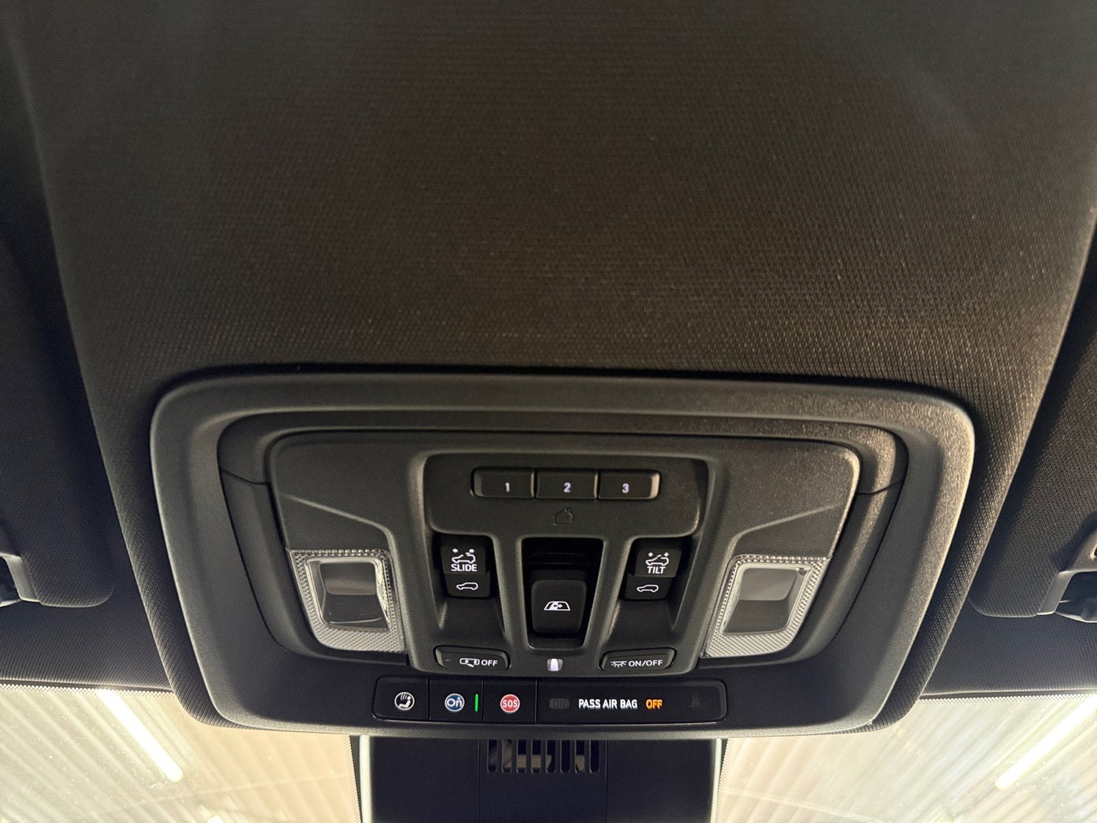 New 2026 GMC Sierra 1500 AT4 w/ AT4 Premium Package AWD/4WD image 18