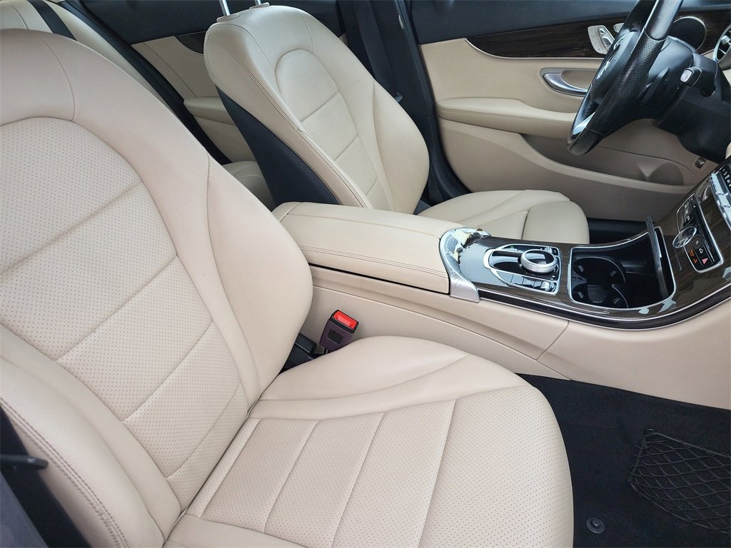 Used 2018 Mercedes-Benz C 300 4MATIC Sedan w/ Premium Package image 19