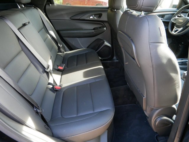Used 2023 Chevrolet TrailBlazer ACTIV w/ Convenience Package AWD/4WD image 9