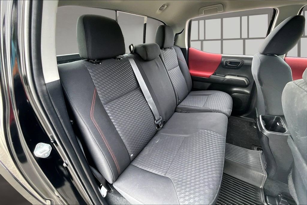 Used 2022 Toyota Tacoma SR5 w/ Technology Package RWD image 25