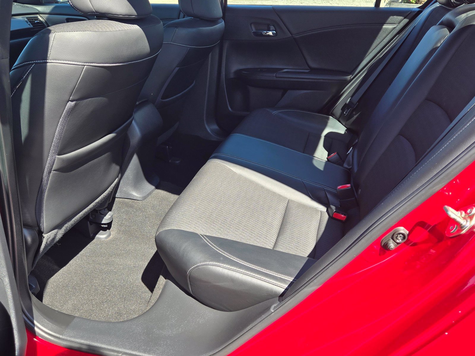 Used 2016 Honda Accord Sport image 14