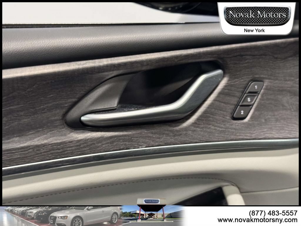 Used 2023 Jeep Grand Cherokee Overland AWD/4WD image 16
