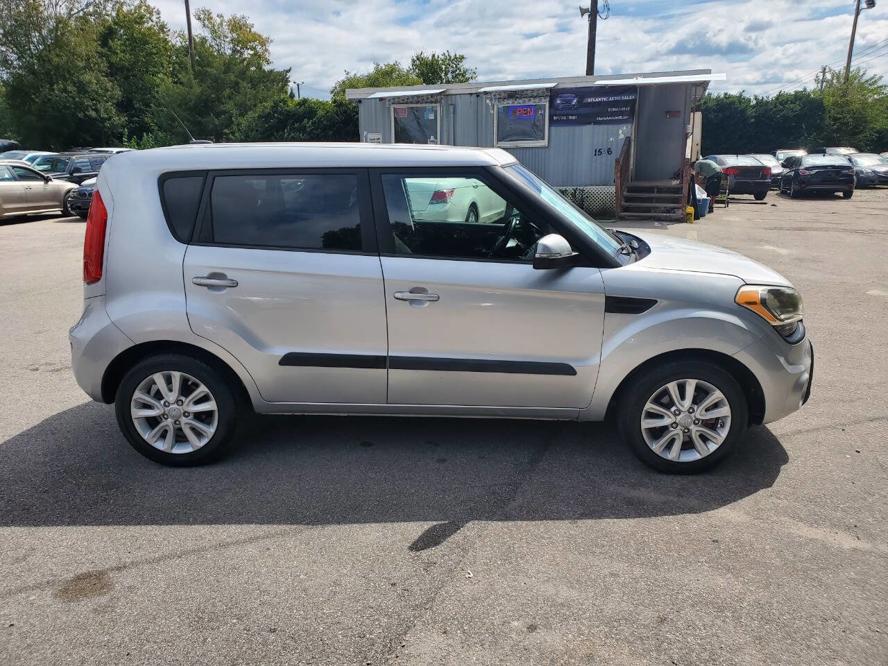 Used 2013 Kia Soul + image 8