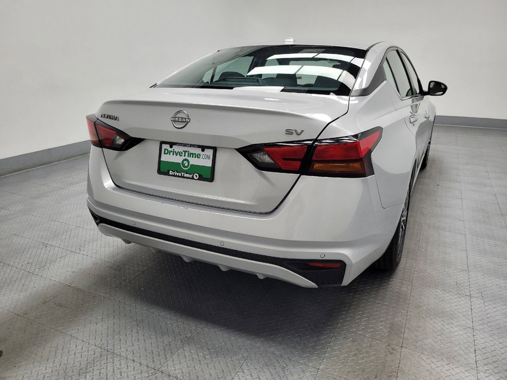 Used 2024 Nissan Altima 2.5 SV image 7