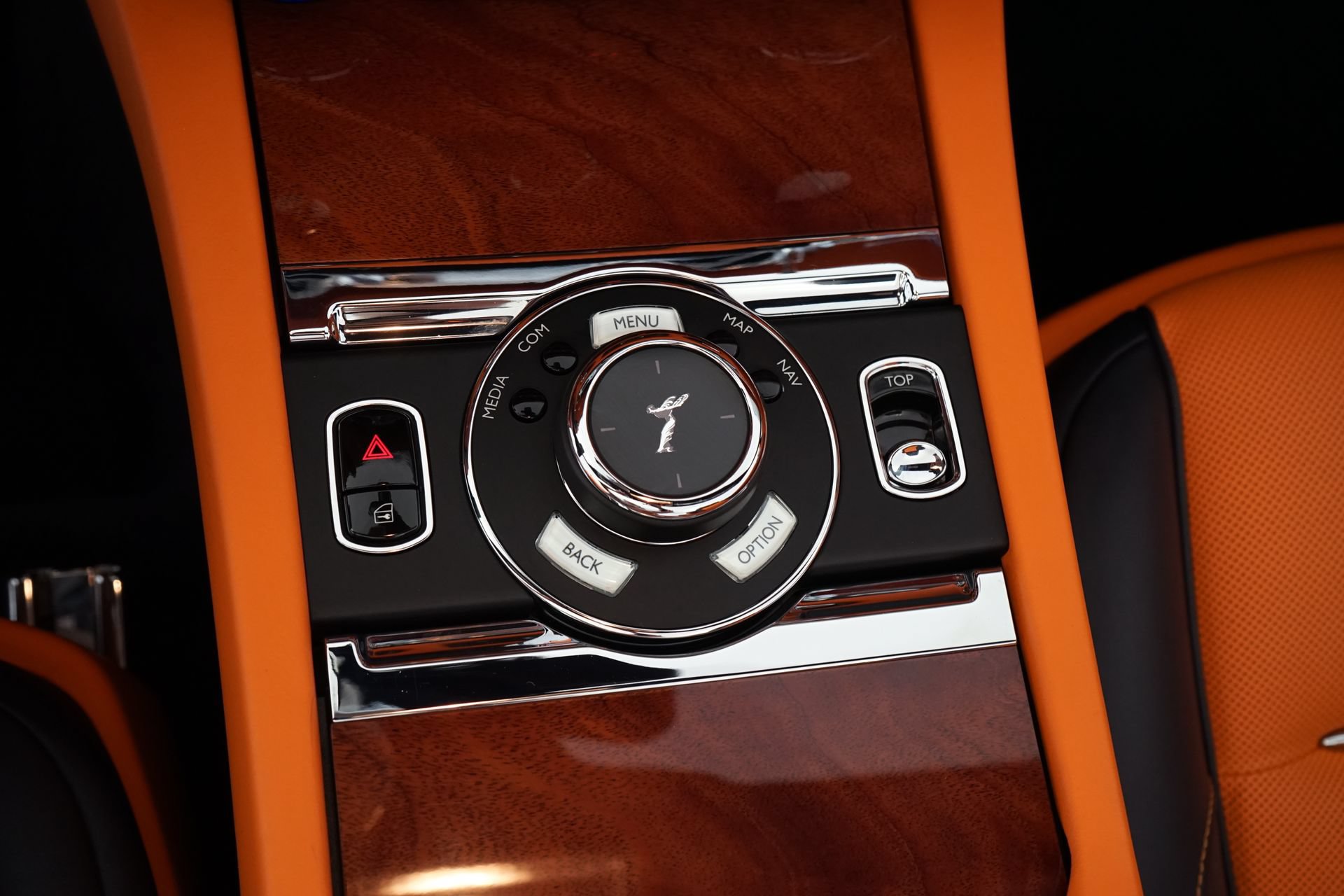 Used 2018 Rolls-Royce Dawn RWD image 22