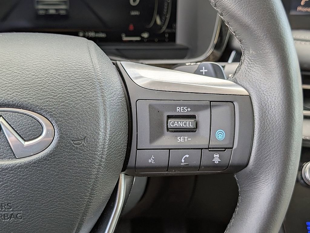 Used 2025 INFINITI QX60 Luxe w/ Lighting Package (N94) image 11