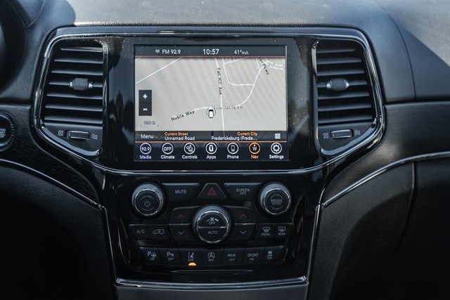 Used 2020 Jeep Grand Cherokee High Altitude image 14