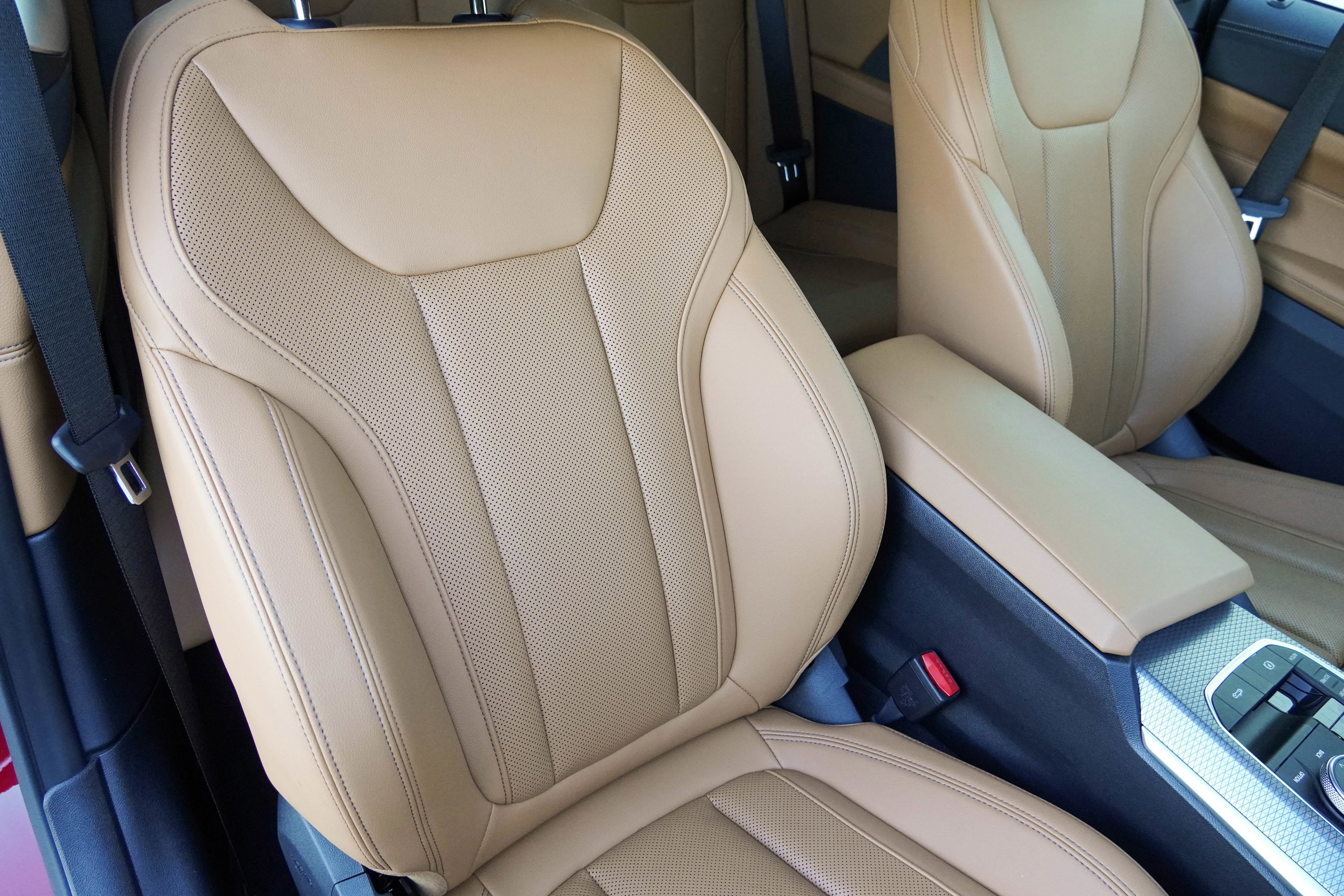 Certified 2026 BMW M440i Convertible RWD image 14