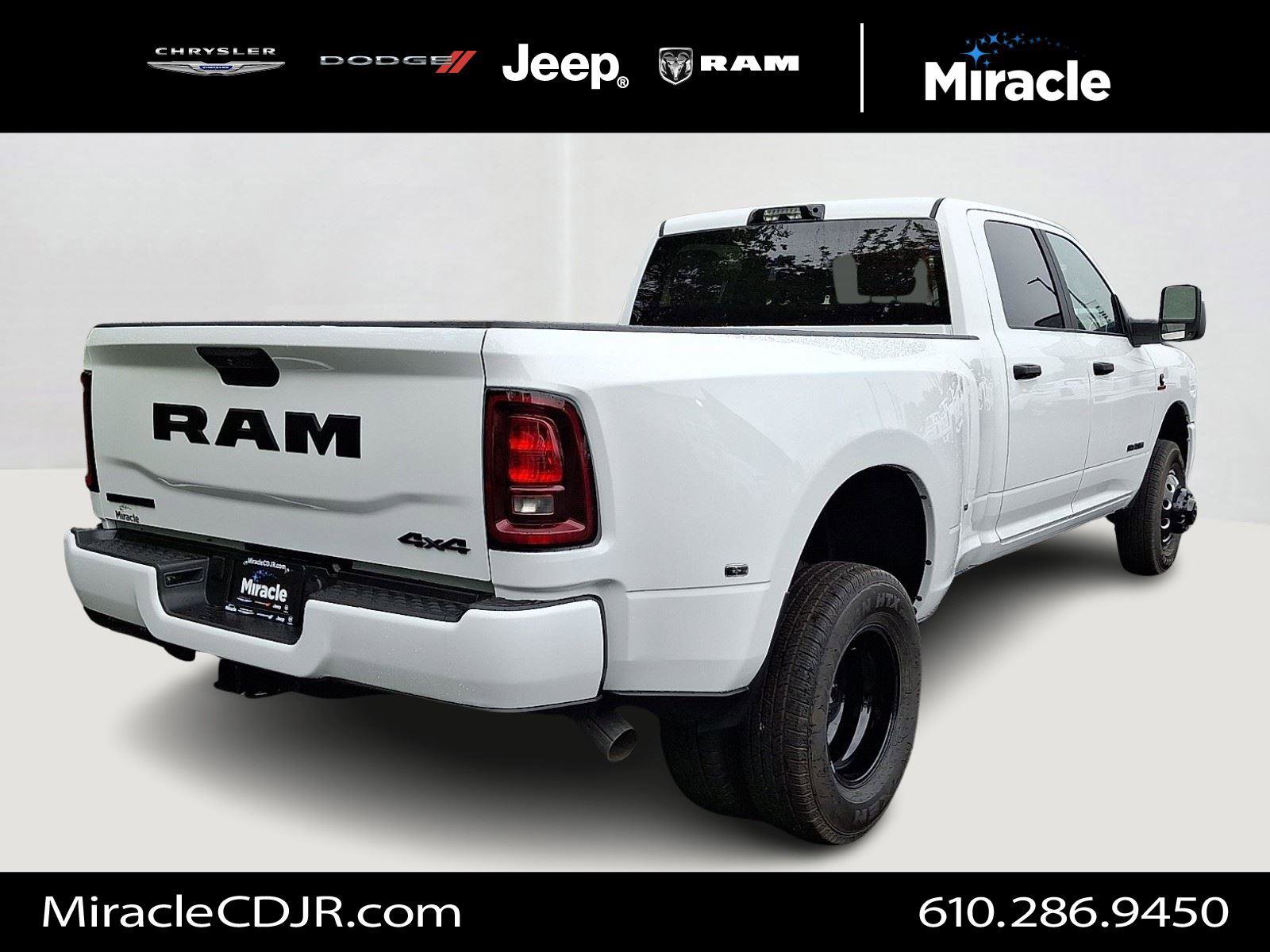 New 2026 RAM 3500 Big Horn AWD/4WD image 3