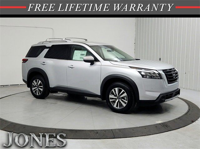 New 2025 Nissan Pathfinder SL