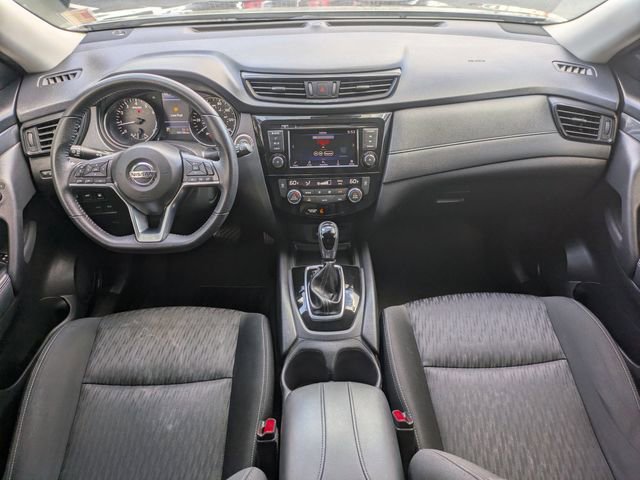 Used 2019 Nissan Rogue SV image 16