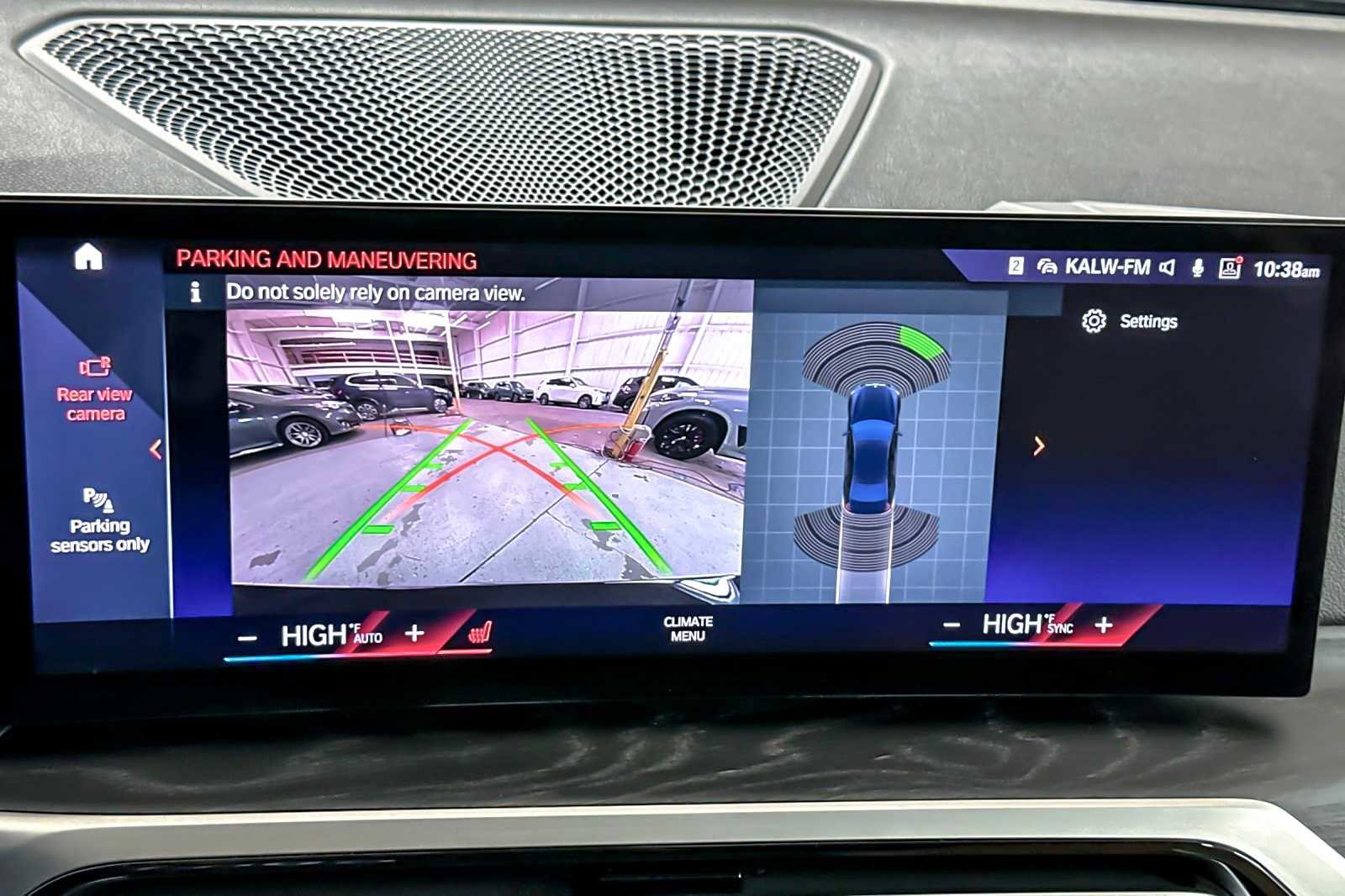 Used 2023 BMW 330e xDrive 330e xDrive w/ Driving Assistance Package image 19