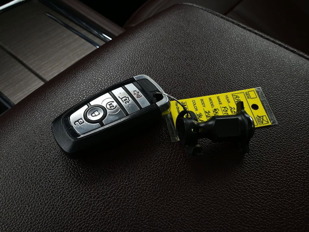 Used 2024 Ford Expedition Limited image 19