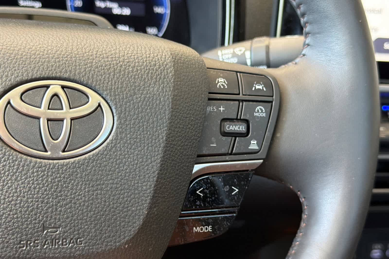 Used 2025 Toyota Camry XLE w/ Premium Plus Package AWD/4WD image 26