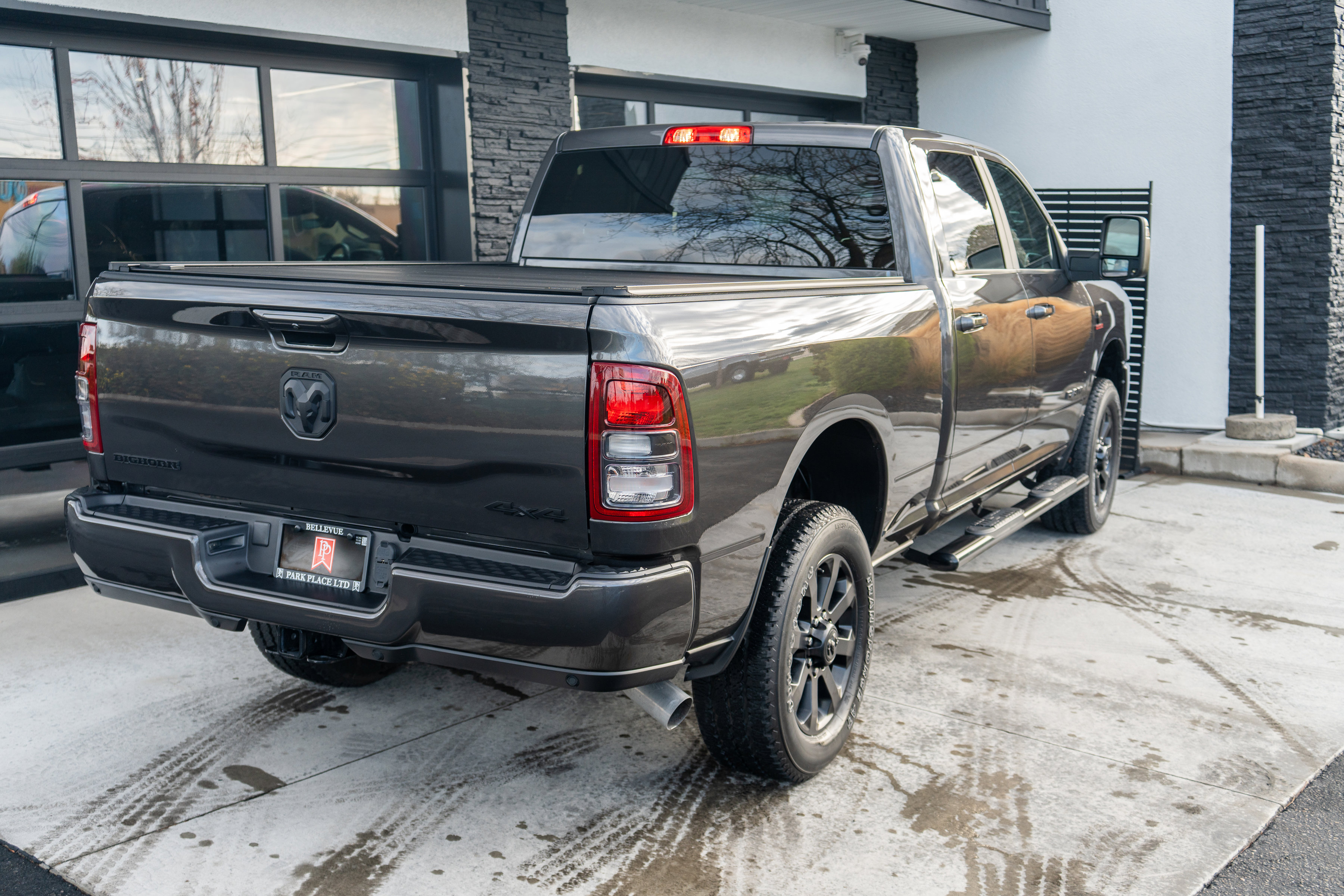 Used 2024 RAM 2500 Big Horn w/ Night Edition AWD/4WD image 9