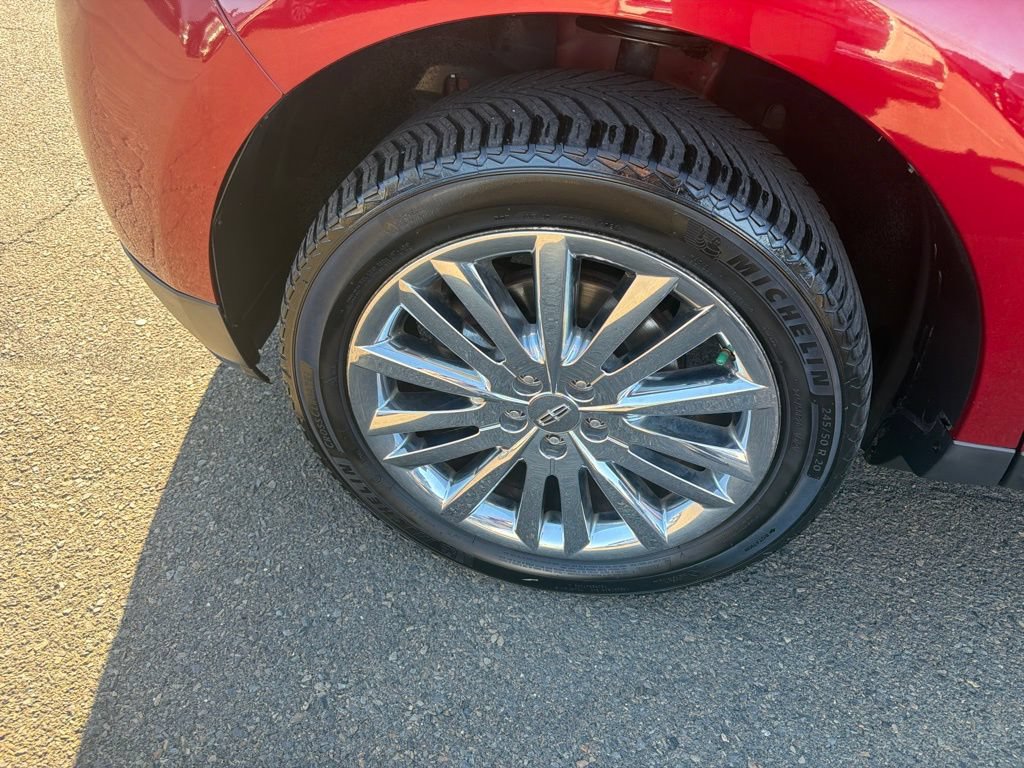 Used 2013 Lincoln MKX AWD image 30