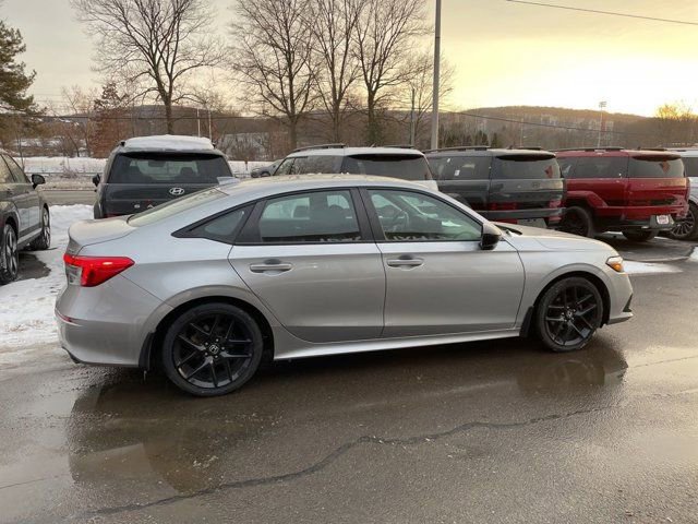 Used 2023 Honda Civic Sport image 3