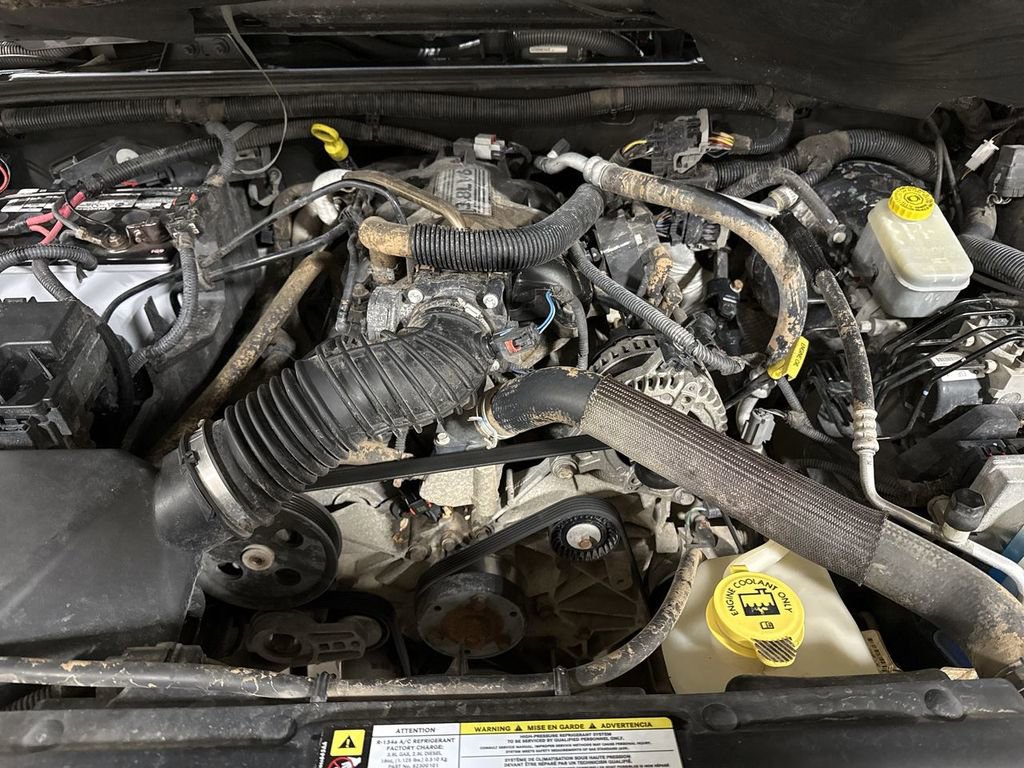 Used 2010 Jeep Wrangler Unlimited Sahara w/ Dual Top Group image 22