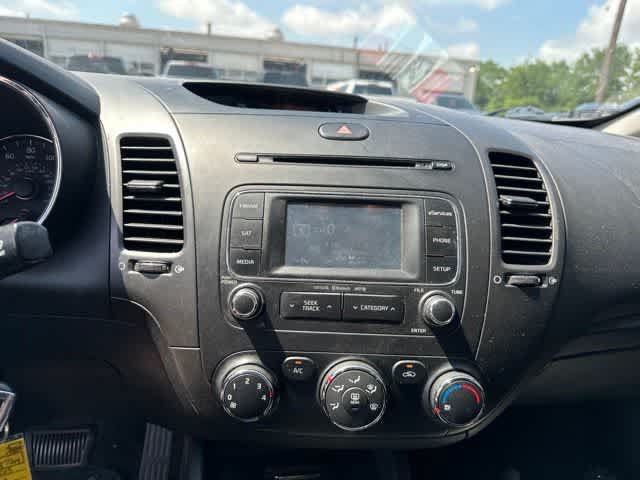 Used 2015 Kia Forte LX w/ Popular Package FWD image 7