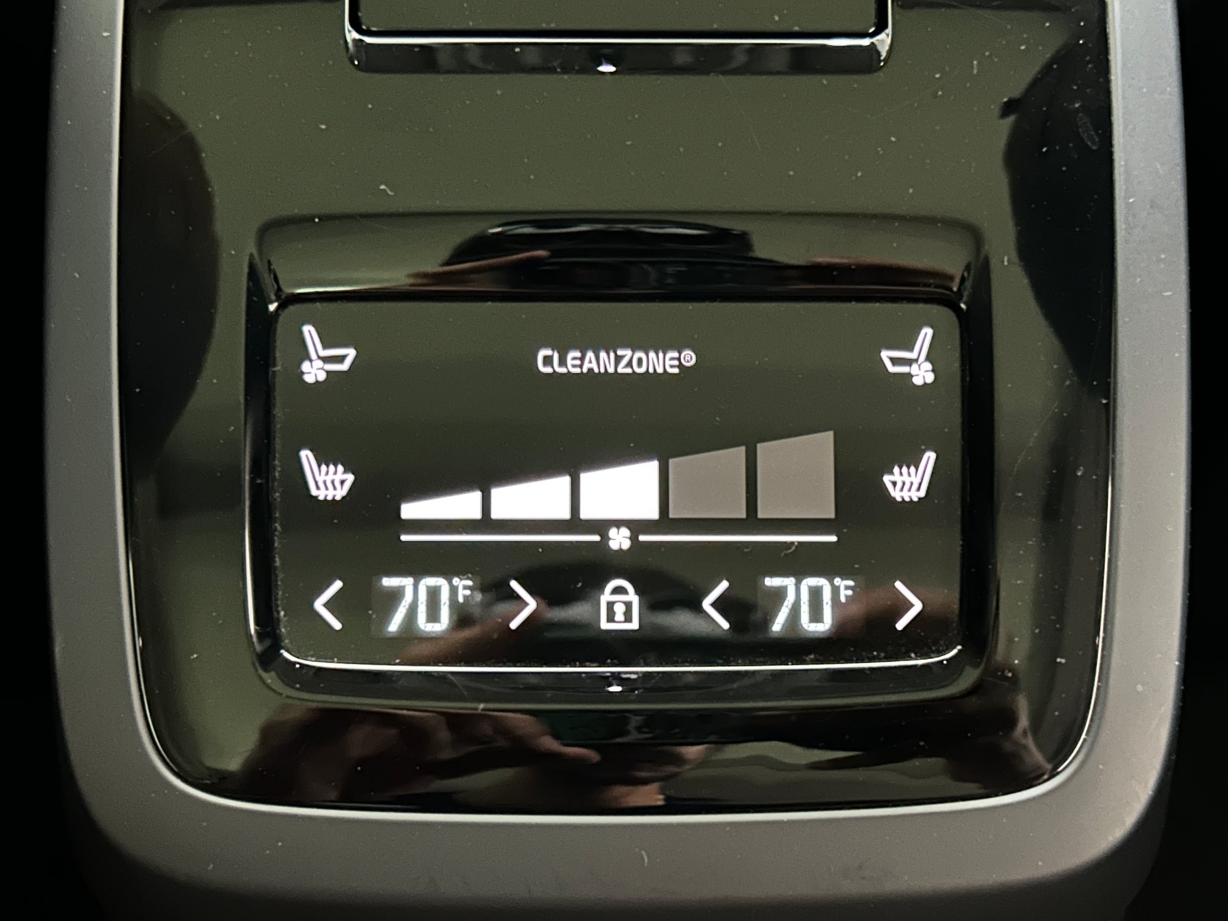 Used 2018 Volvo S90 T8 Inscription w/ Luxury Package AWD/4WD image 30