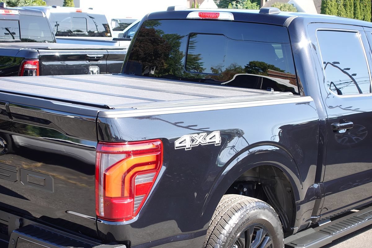 Used 2024 Ford F150 Lariat w/ Equipment Group 502A High AWD/4WD image 11