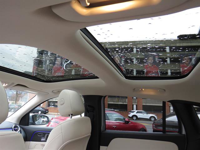 Used 2025 Mercedes-Benz GLA 250 4MATIC image 21