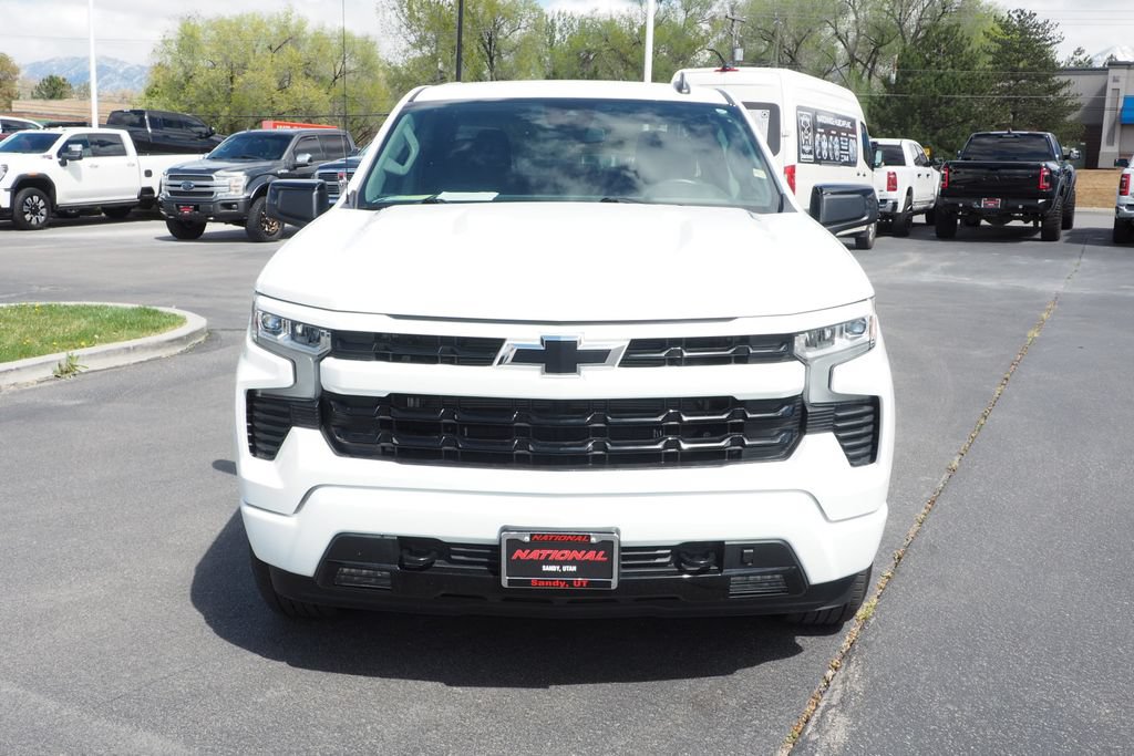 Used 2022 Chevrolet Silverado 1500 RST AWD/4WD image 2