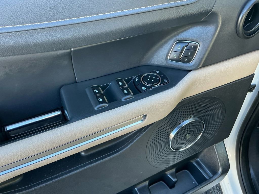 Used 2024 Ford Expedition Max Limited image 16