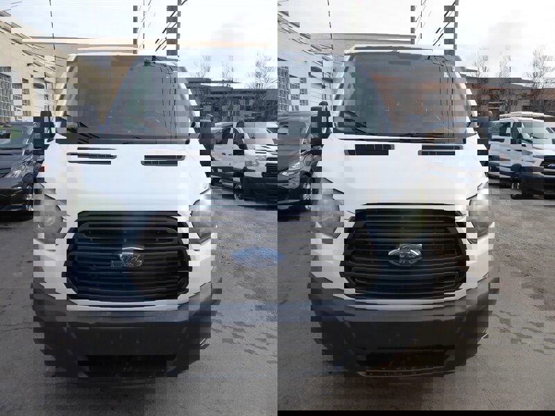 Used 2015 Ford Transit 350 XL image 2