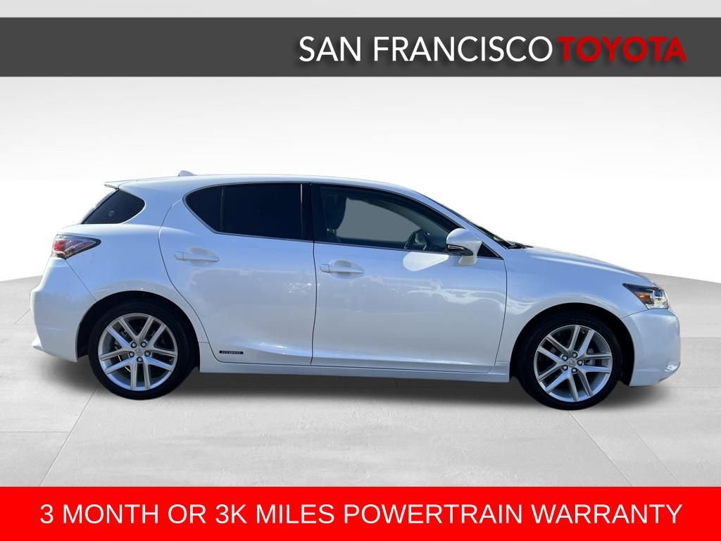 Used 2017 Lexus CT 200h image 6