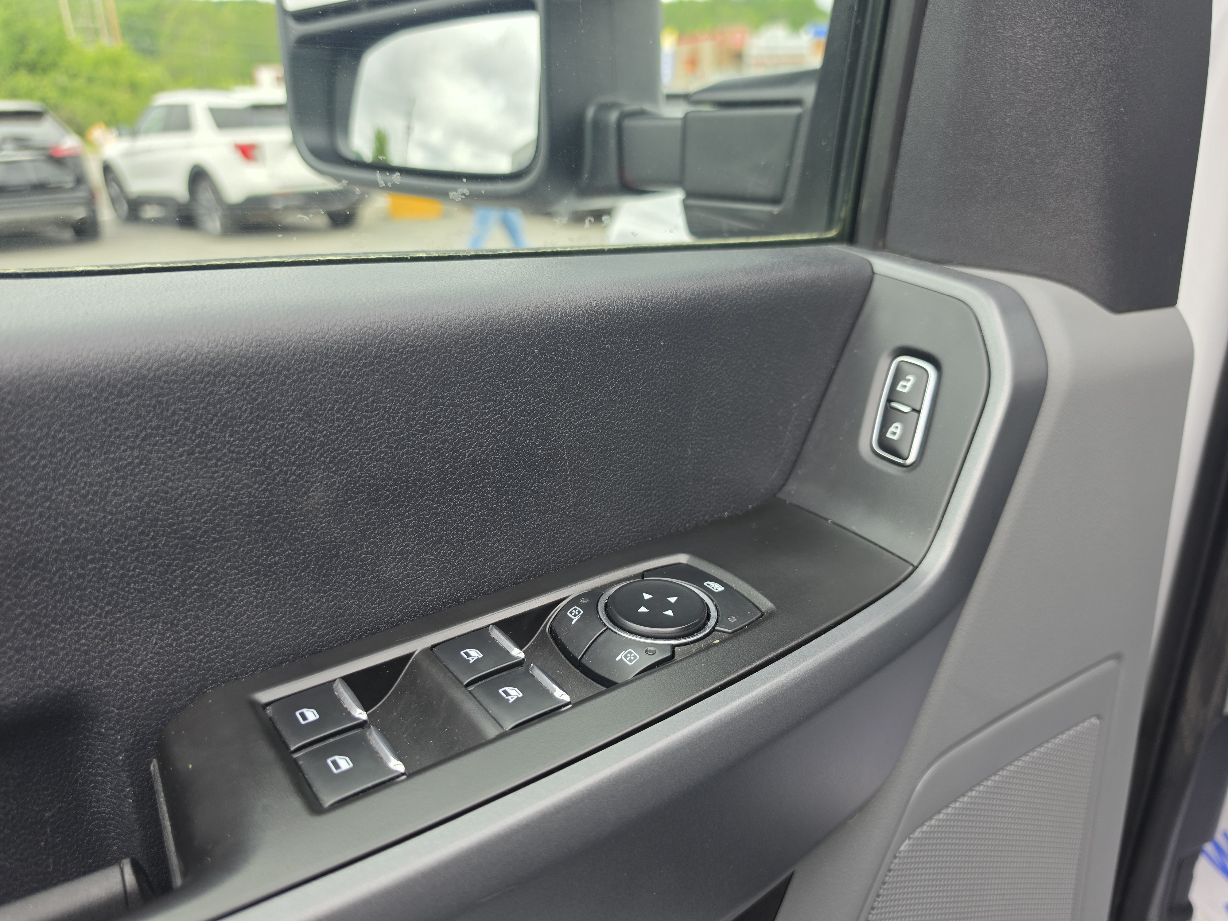 Used 2024 Ford F450 XLT w/ 360-Degree Camera Package AWD/4WD image 18